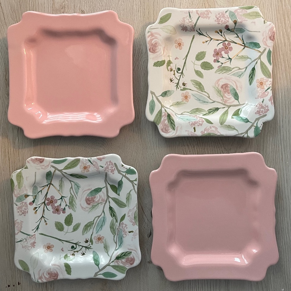 Sweet Laurel Floral Dessert Plates. Set of 4. 6"x 6" Delicate Floral & Pink. NIB